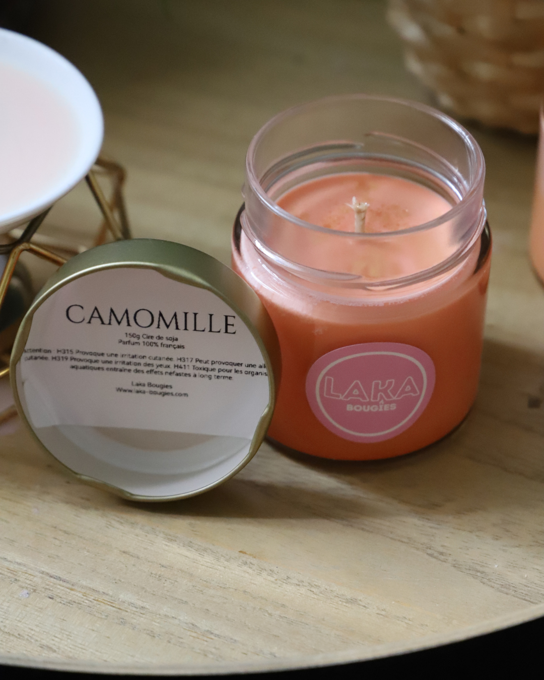 Bougie en pot parfum CAMOMILLE et paillettes - 150g de cire