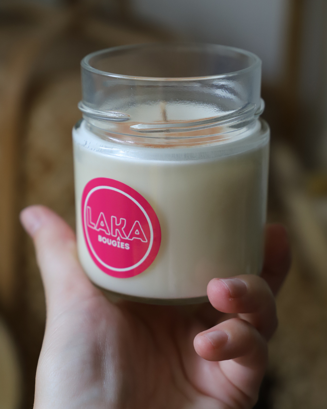 Bougie en pot parfum PIÑACOLADA et paillettes - 150g de cire