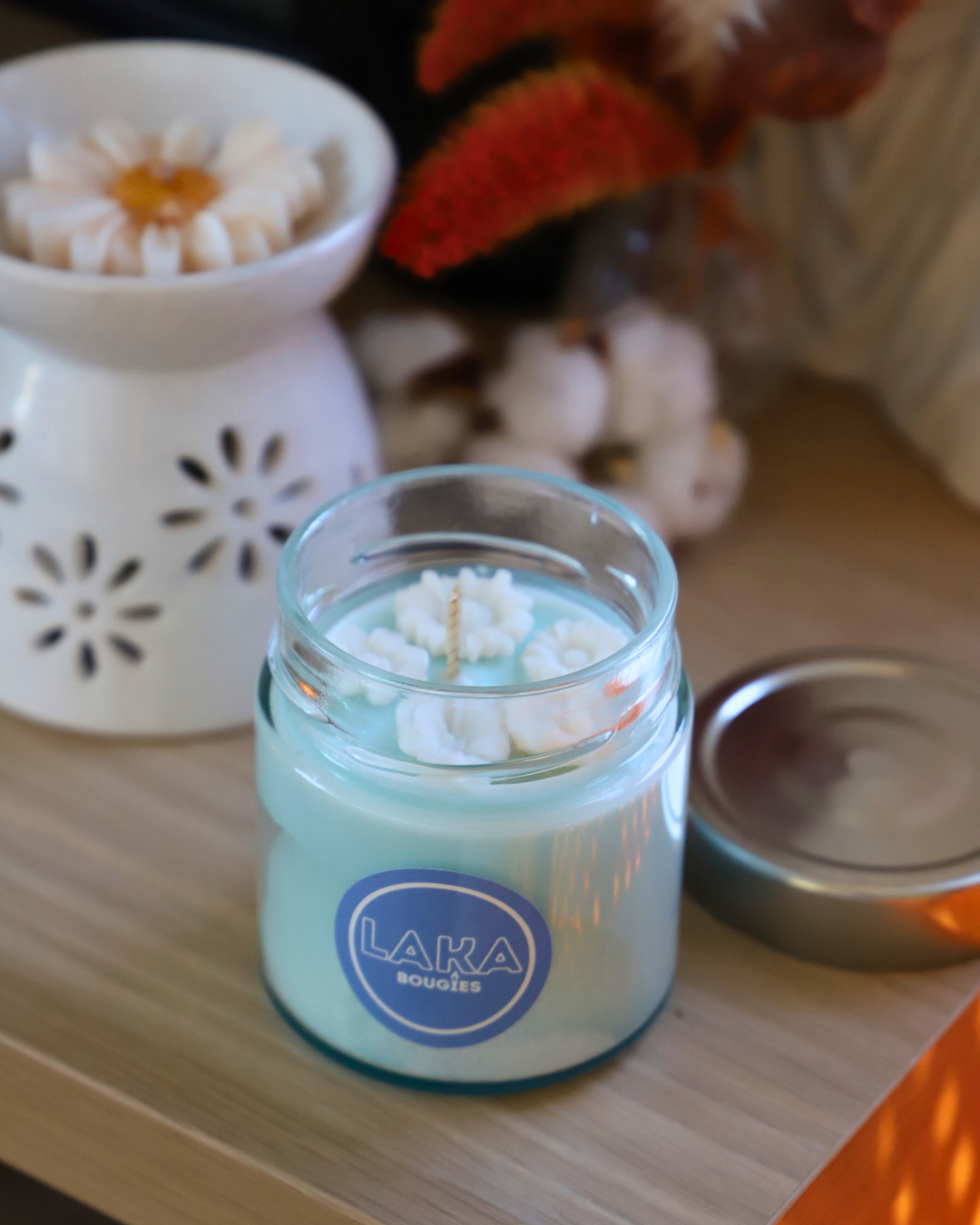 Bougie en pot parfum LINGE FRAIS et fleurs blanches - 180g de cire