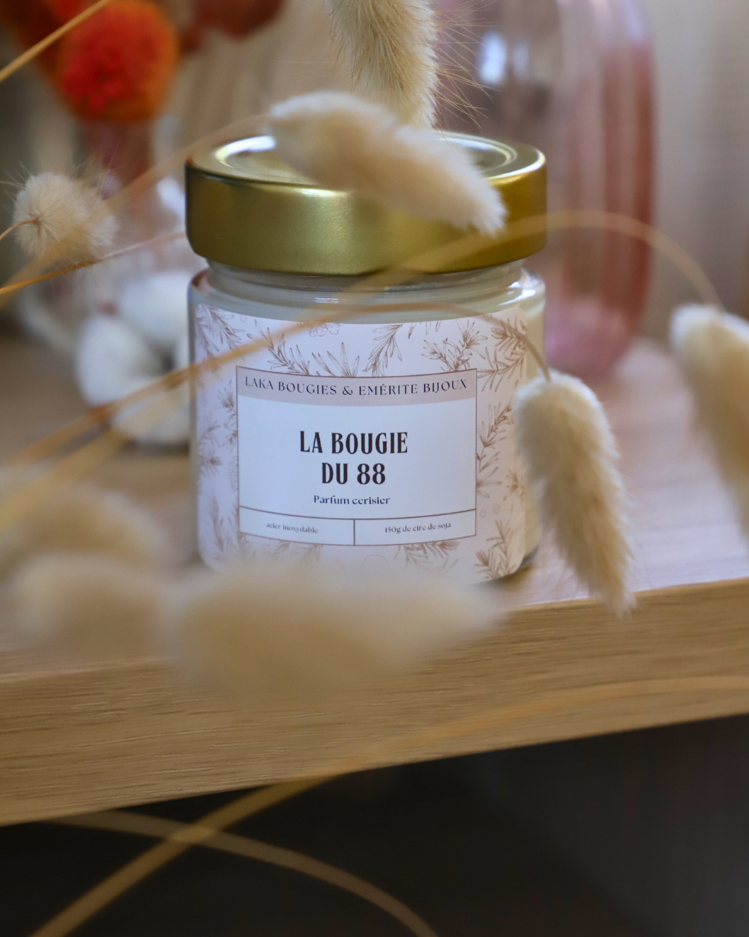 Bougie-Bijou du 88 Ménilmontant - parfum FLEUR DE CERISIER - 150g de cire & un bijoux en acier inoxydable