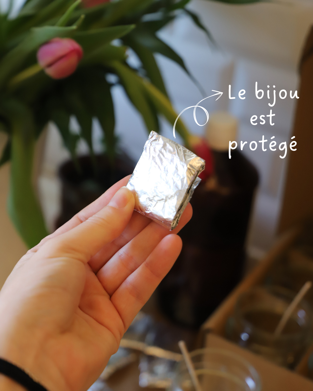 Bougie-Bijou parfum FLEUR DE CERISIER - 150g de cire & un bijoux en acier inoxydable