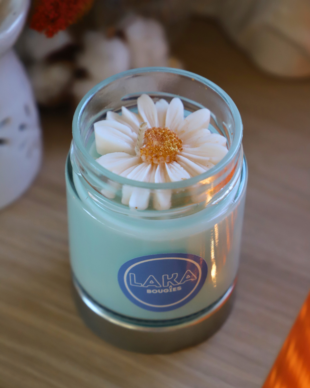 Bougie en pot parfum LINGE FRAIS et Pâquerette - 180g de cire