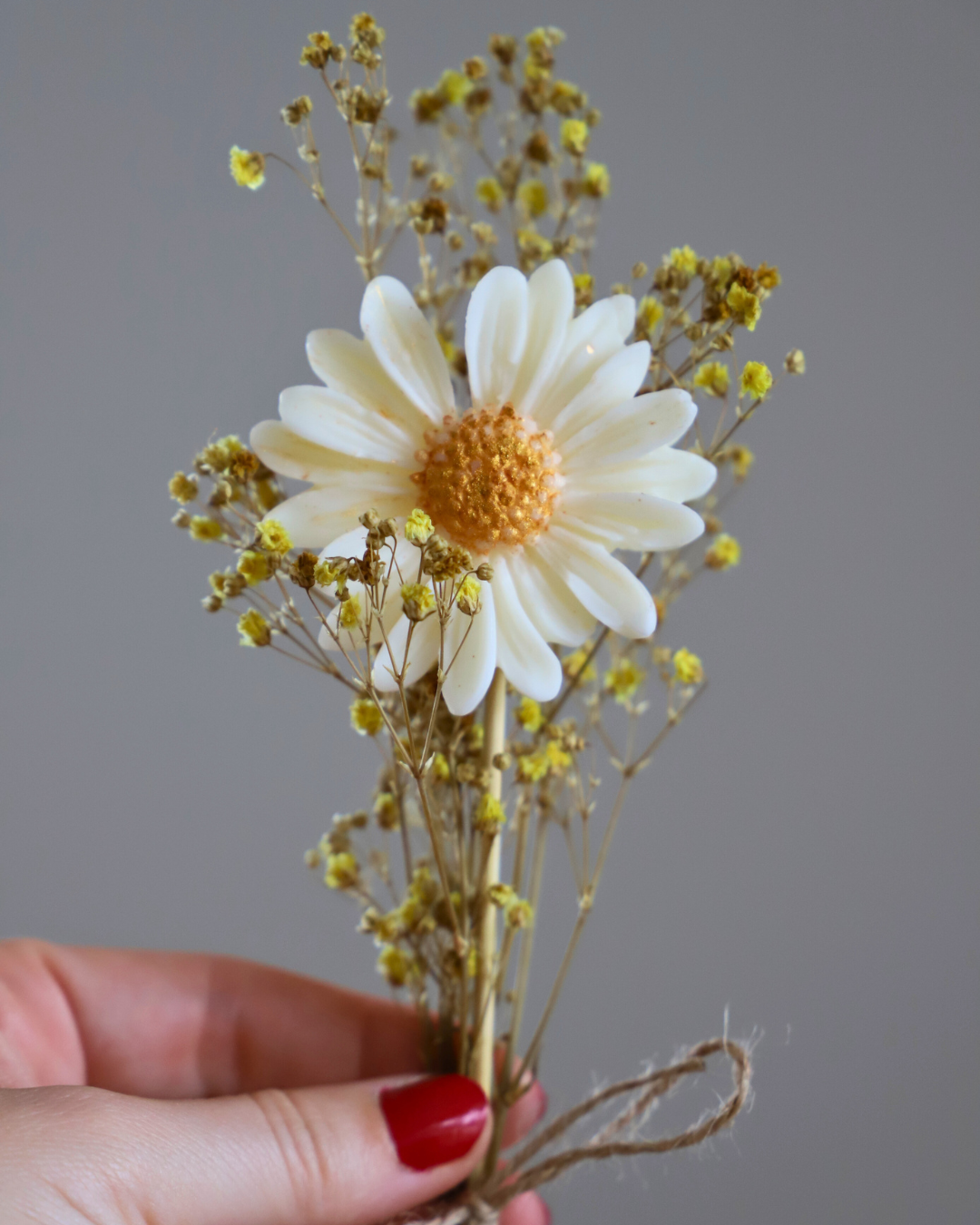 La tige de fondant parfumé PÂQUERETTE & son gypsophile