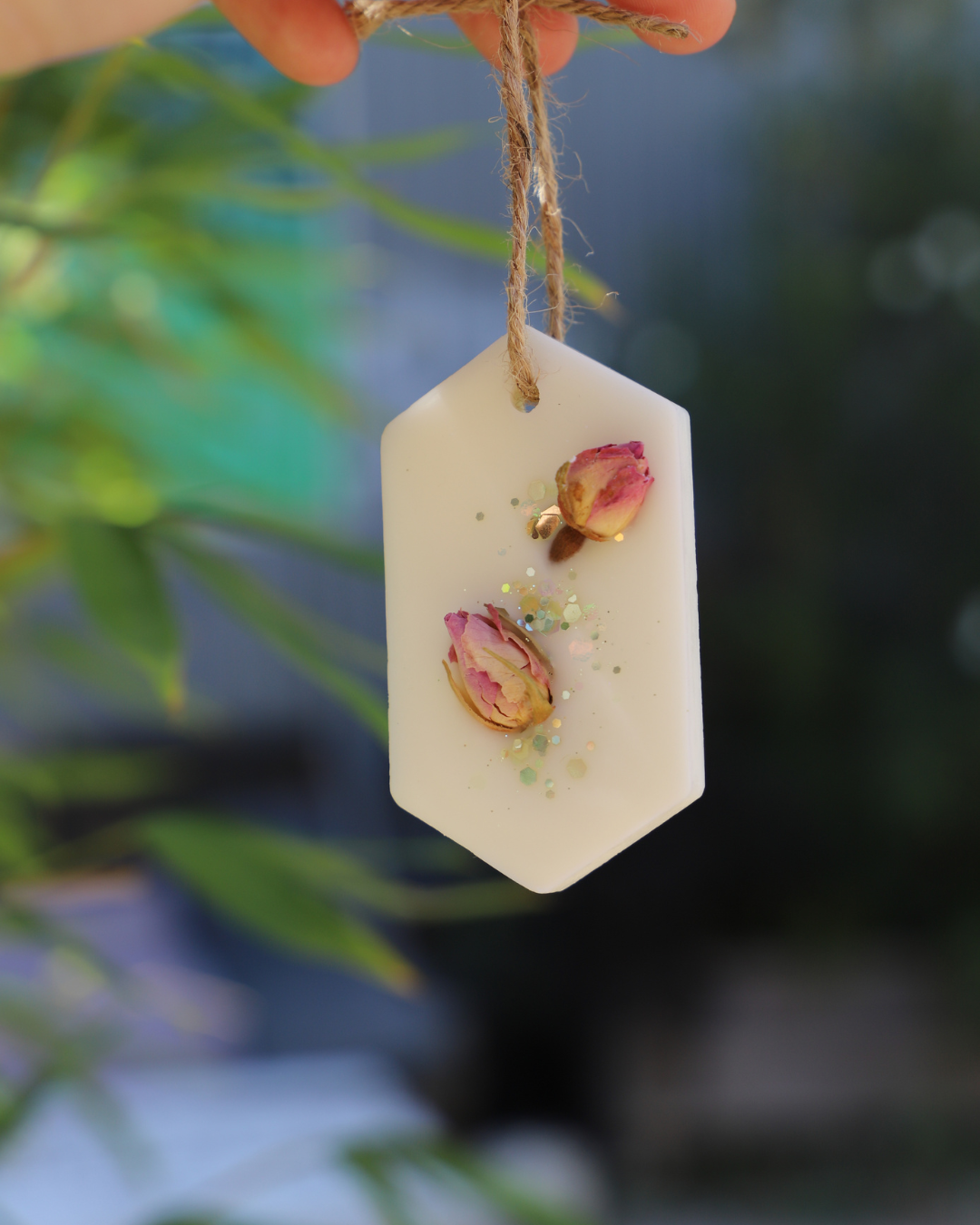 Suspension parfumée boutons de roses et paillettes - Rond