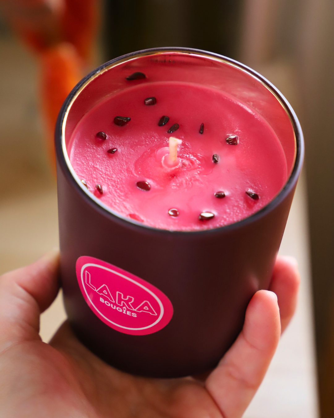 Bougie en pot 200G - AMBRE TONKA et pierres naturelles GRENAT