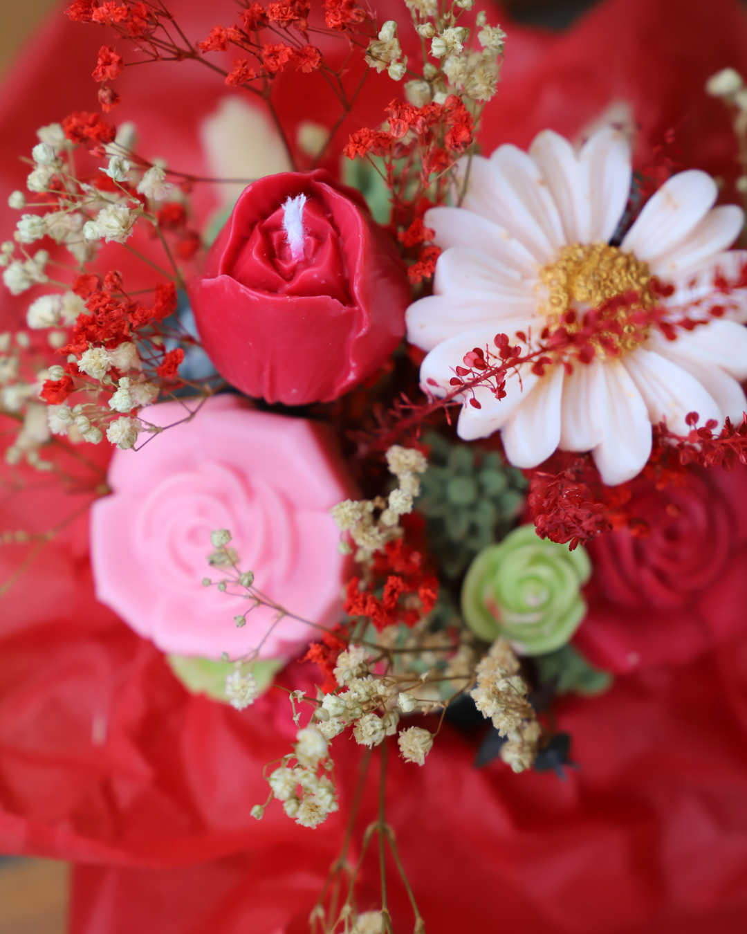 Bouquet de fondants parfumés et tiges de fleurs séchées – création artisanale