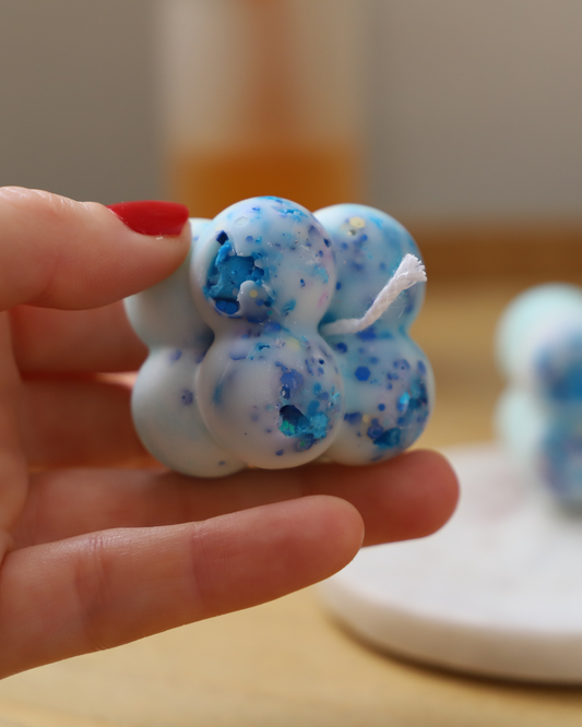 La mini bulle BLEUE galaxie - bougie moulée