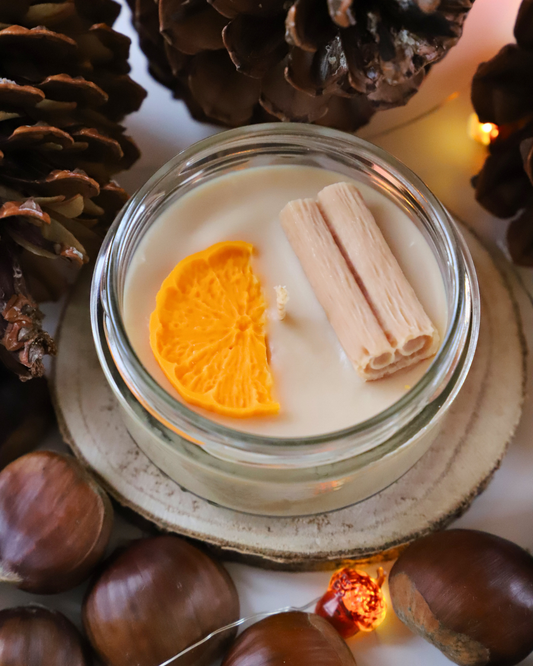 Bougie en pot parfum POMME CANNELLE