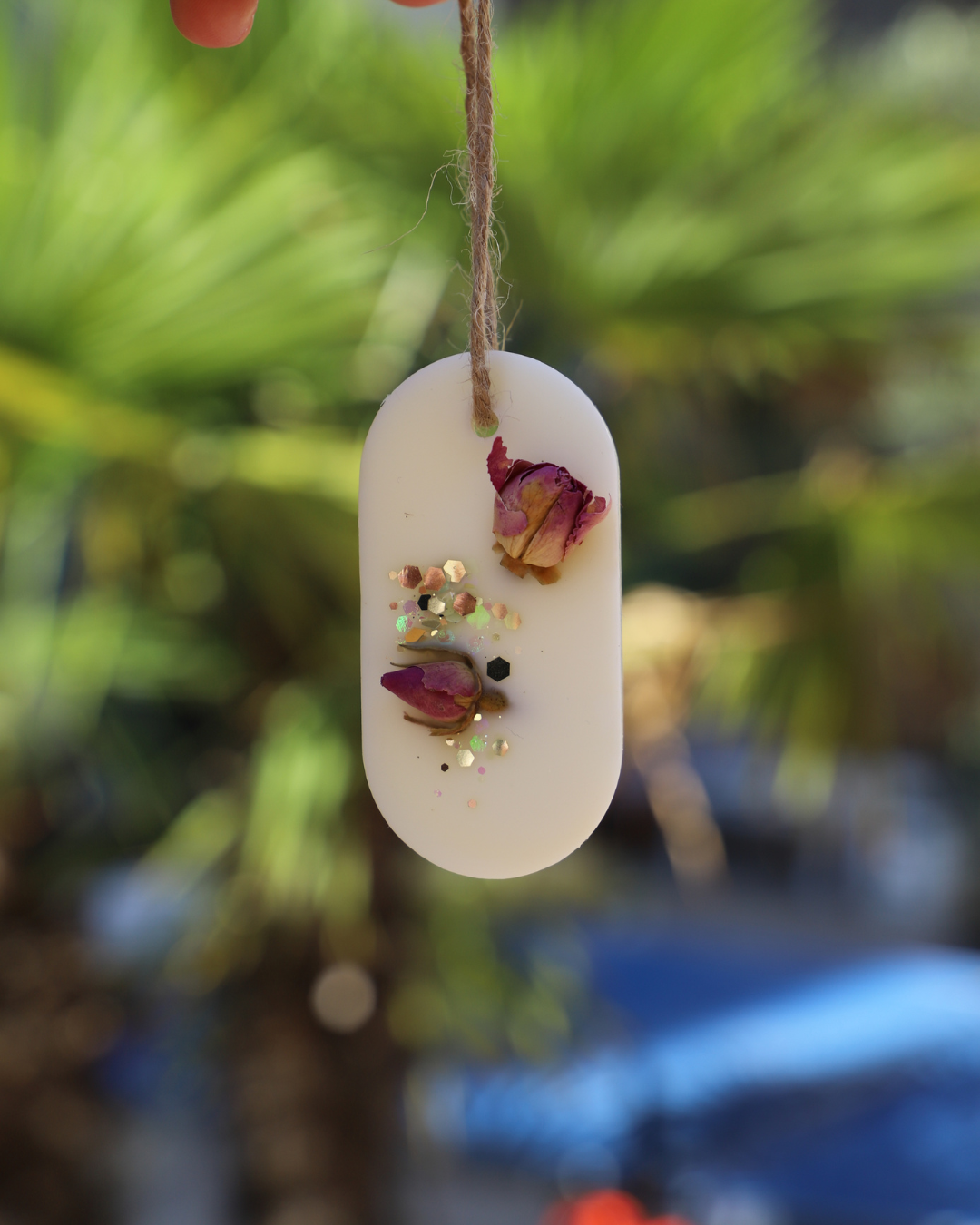 Suspension parfumée boutons de roses et paillettes - Rond