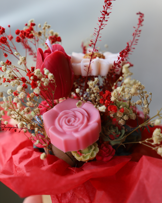 Bouquet de fondants parfumés et tiges de fleurs séchées – création artisanale