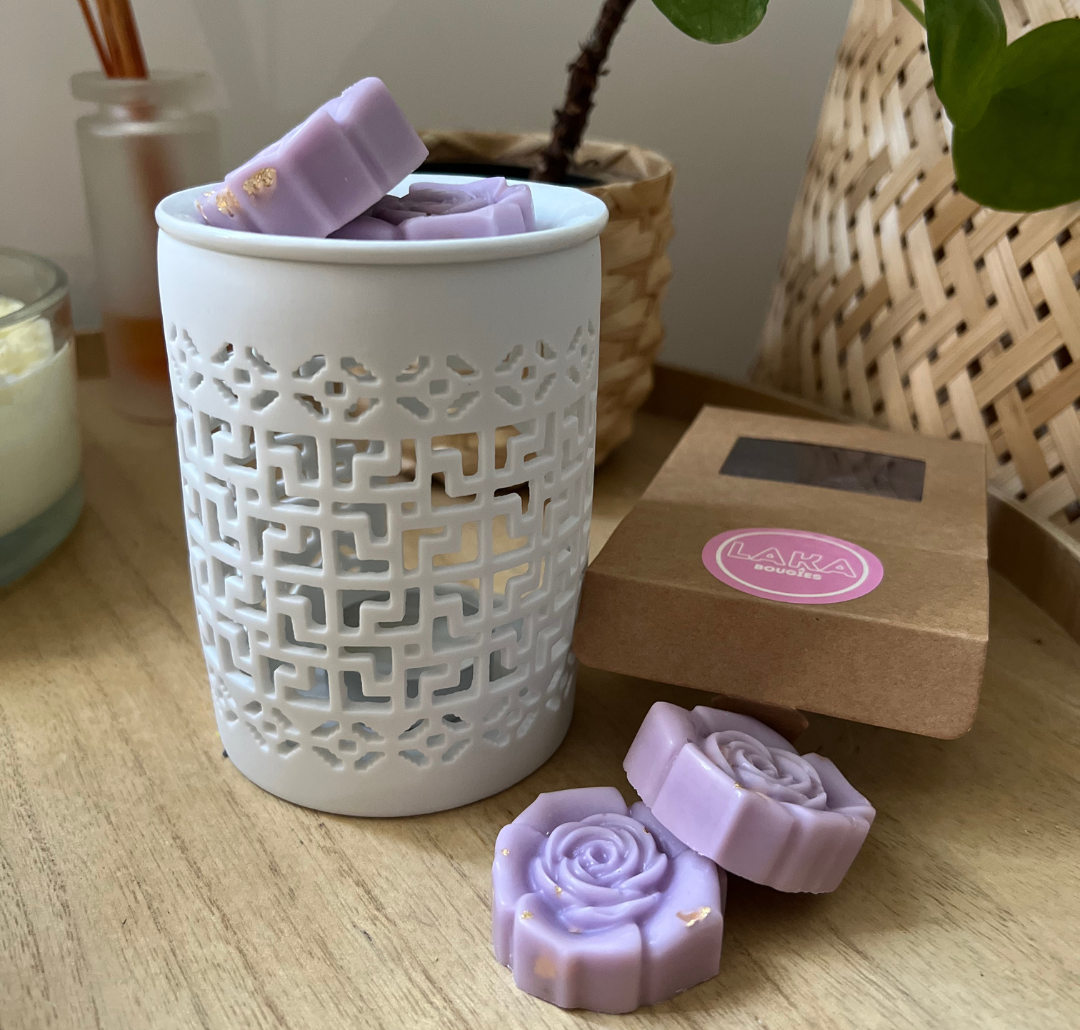 Pack fondants parfumés violets et un chauffe plat