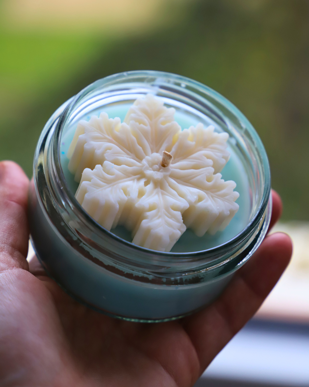 Bougie en pot parfum LINGE FRAIS et flocon - 110g de cire