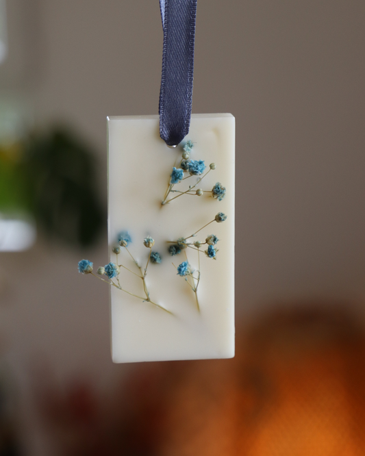Suspension parfumée ADOUcissant / GYPSOPHILE BLEU - RUBAN BLEU - rectangle moyen