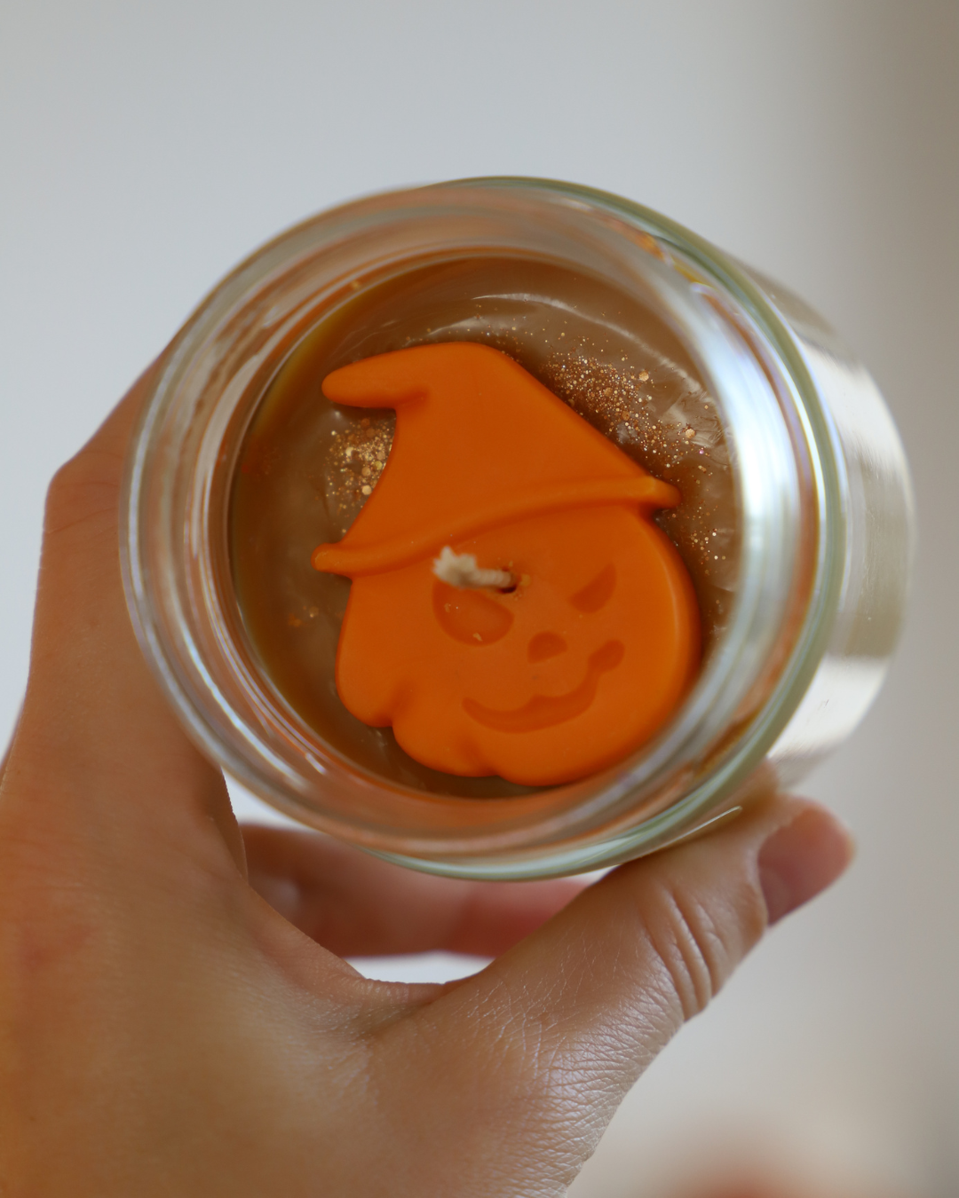 Bougie en pot CITROUILLE 120g - CINNAMON TEA