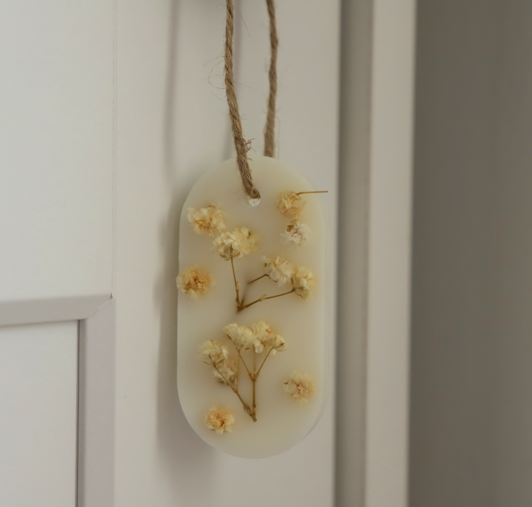 Suspension parfumée fleurie - Fleurs beige